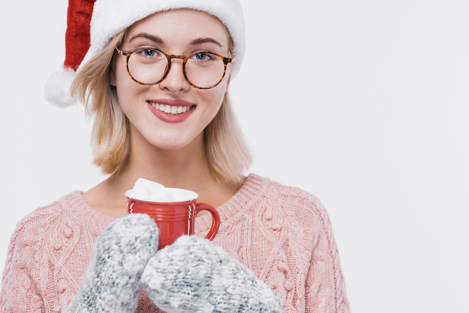 Winter Whitening: Brighten Your Smile for Holiday Photos
