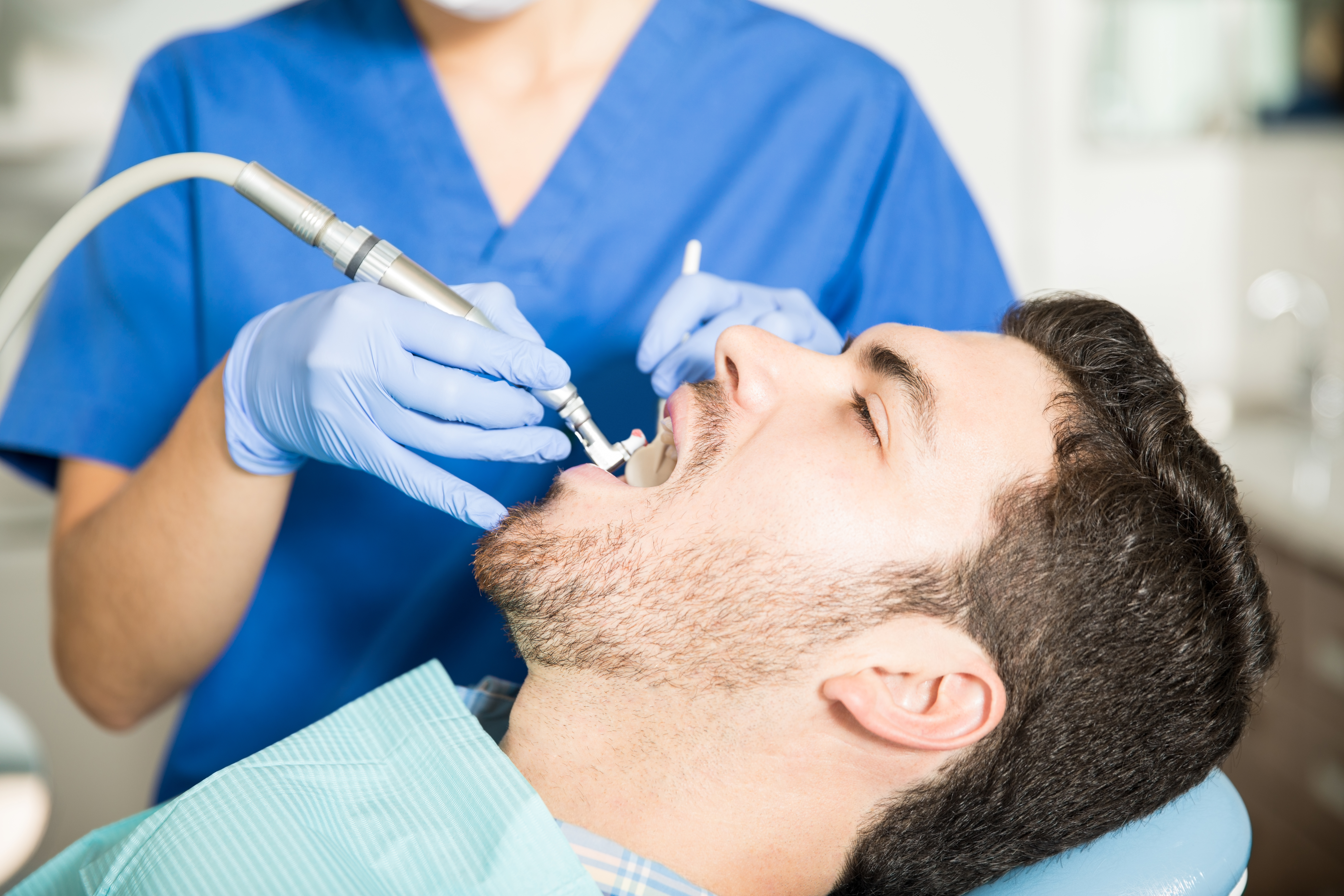 Guidelines for Post-Tooth Extraction Care: What to Do and What to Avoid